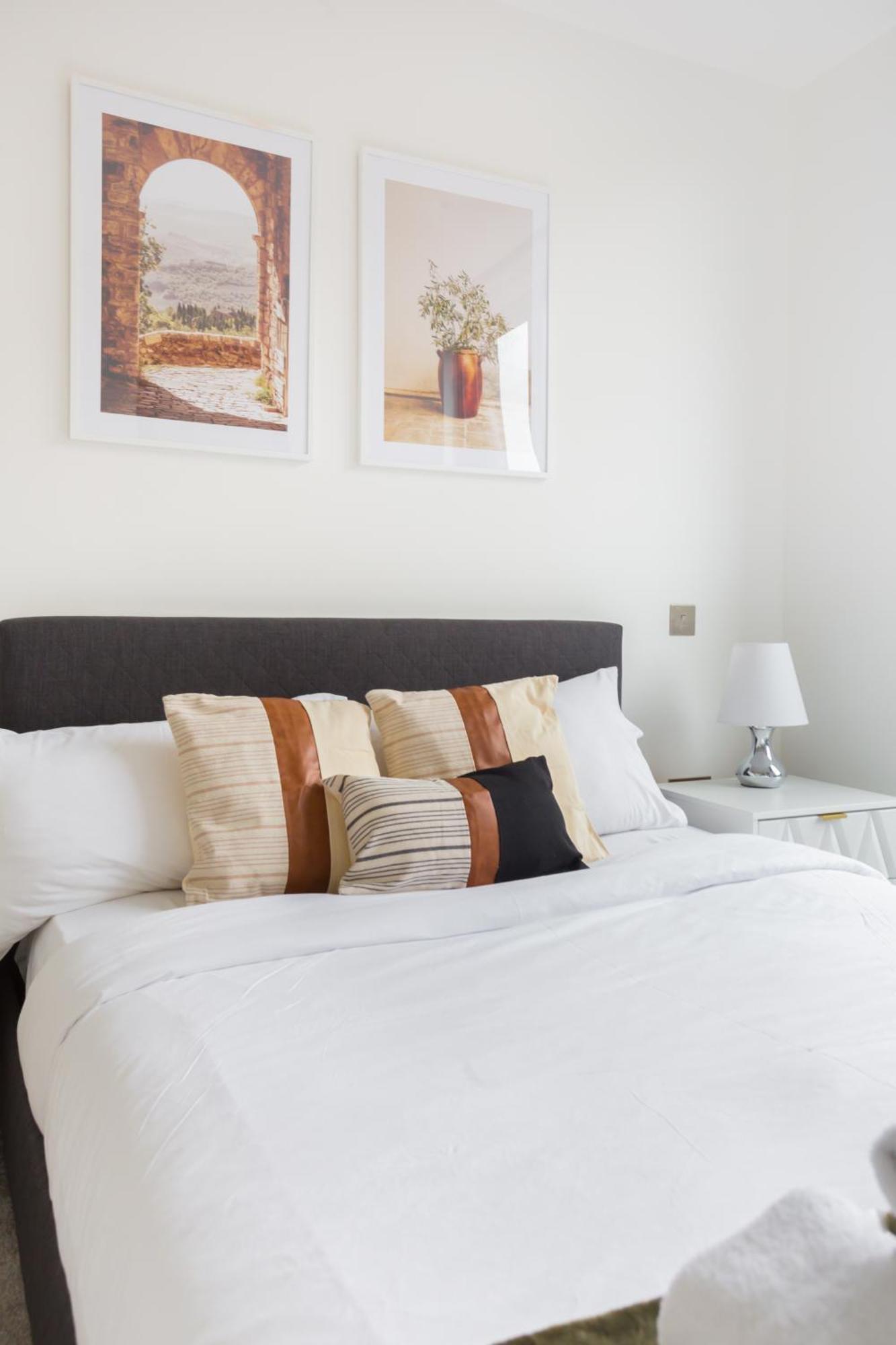 The Vale - Luxury Apartments Лондон Экстерьер фото