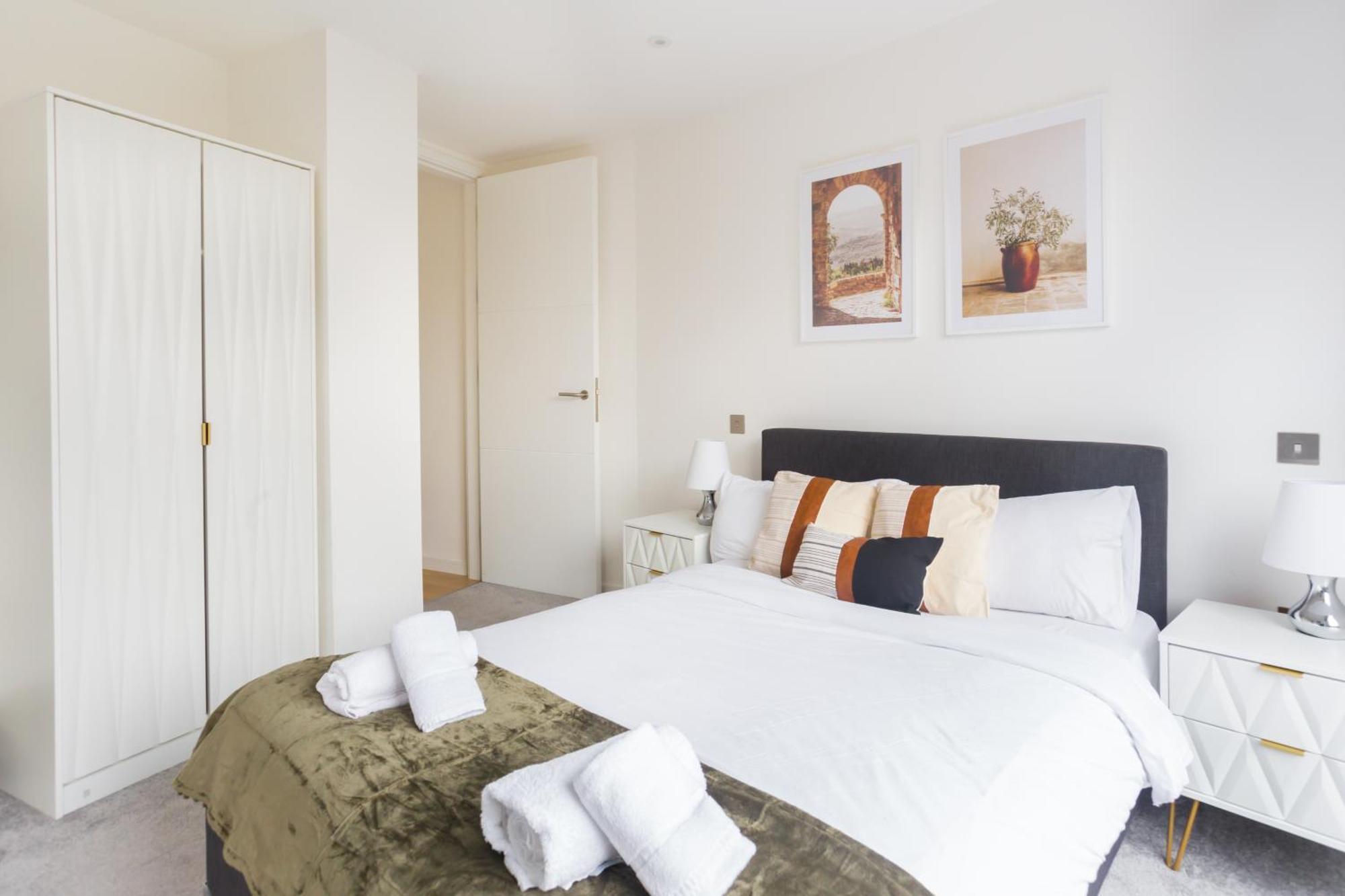 The Vale - Luxury Apartments Лондон Экстерьер фото