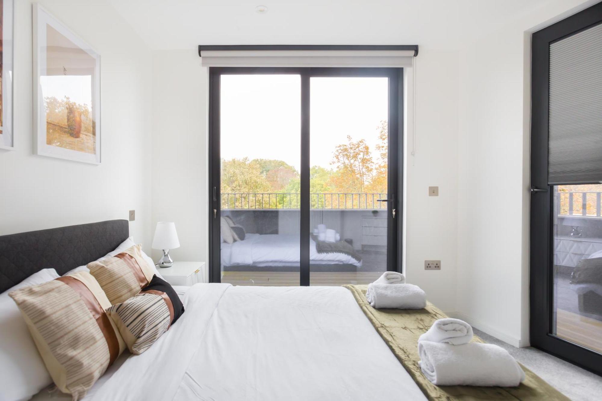 The Vale - Luxury Apartments Лондон Экстерьер фото