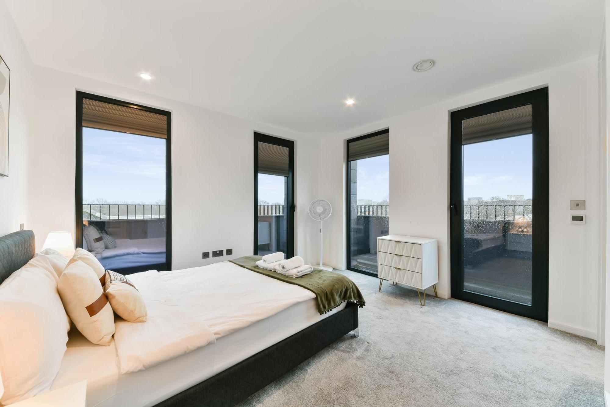 The Vale - Luxury Apartments Лондон Экстерьер фото